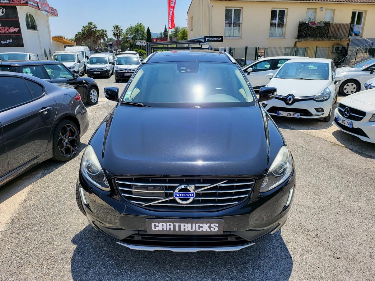 Volvo xc60 (2) d5 220 awd xenium geartronic 6 - Voitures